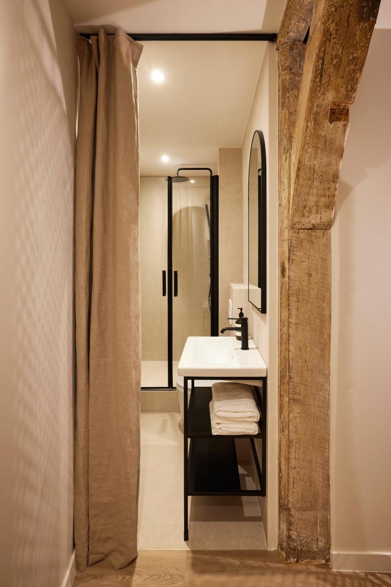 Stylish 2Br & 2Ba With Private Terrace Apartment Paris Exterior photo